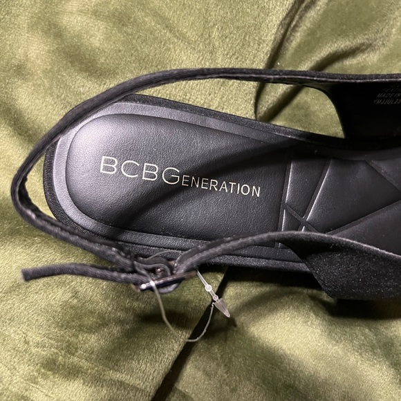 BCBGeneration Black Slingback Flats - Picture 2 of 3
